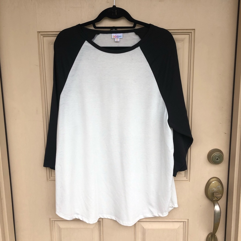 Lularoe Randy tee
